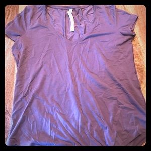 Lulu lemon v-neck love tee